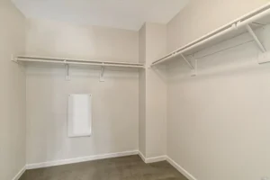 Ms. Fairfield Real Estate™