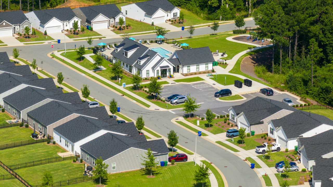 Neighborhood Knowledge Matters